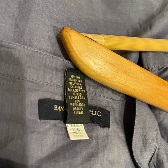 Banana Republic grey silk blend blouse xs - Picture 9 of 9